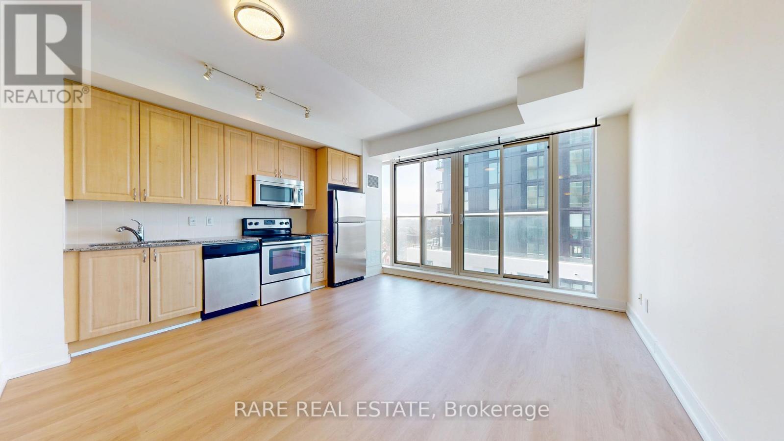 #607 1638 BLOOR STREET W - 15
