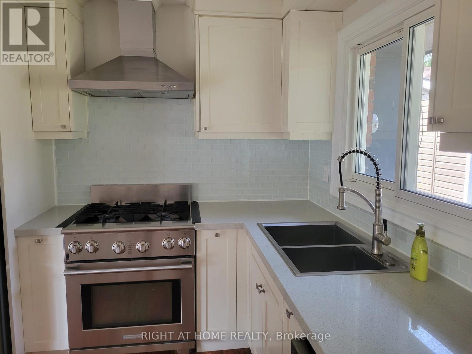 1411 CHARLES DRIVE, Burlington (Mountainside) — photo 10