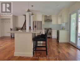 1411 Charles Drive, Burlington, ON L7P2C8 Photo 8
