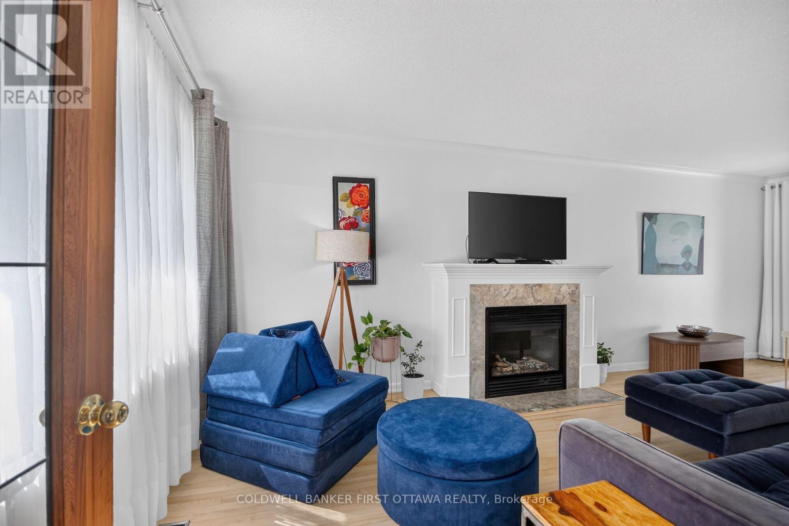 779 HALSTEAD STREET - 6