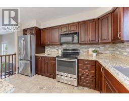 Bathroom - 28 Roth Avenue, Wilmot, ON N3A4K8 Photo 15
