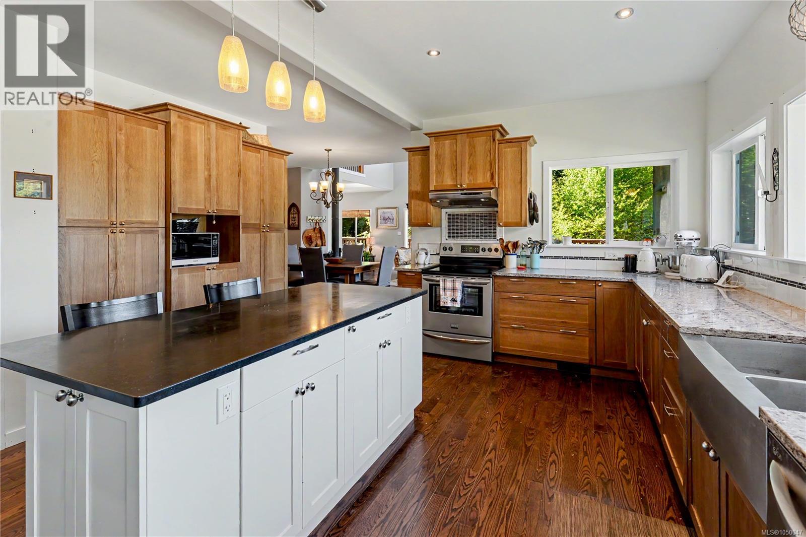 2835 Olympic Rd - Image 30