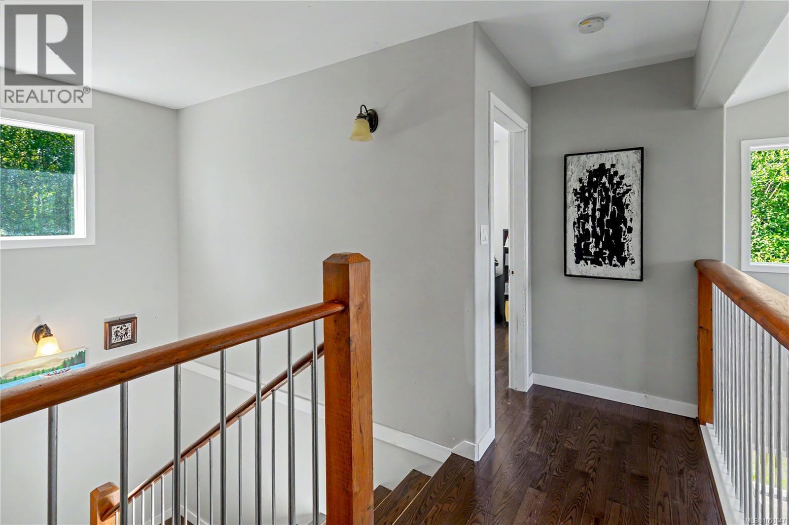 2835 Olympic Rd - Image 35