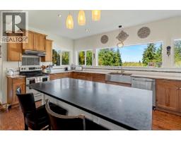 2835 Olympic Rd, Qualicum Beach, BC V9K2L8 Photo 28