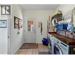 2835 Olympic Rd, Qualicum Beach, BC V9K2L8 Photo 32