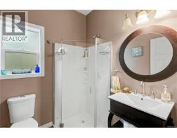2835 Olympic Rd, Qualicum Beach, BC V9K2L8 Photo 34