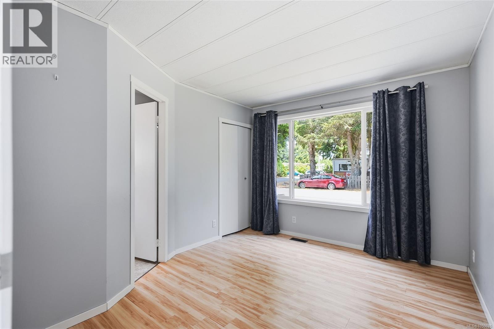 #105 1359 Cranberry Ave - Image 12