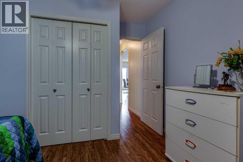 Listing photo – 4 Ing Close, Red Deer