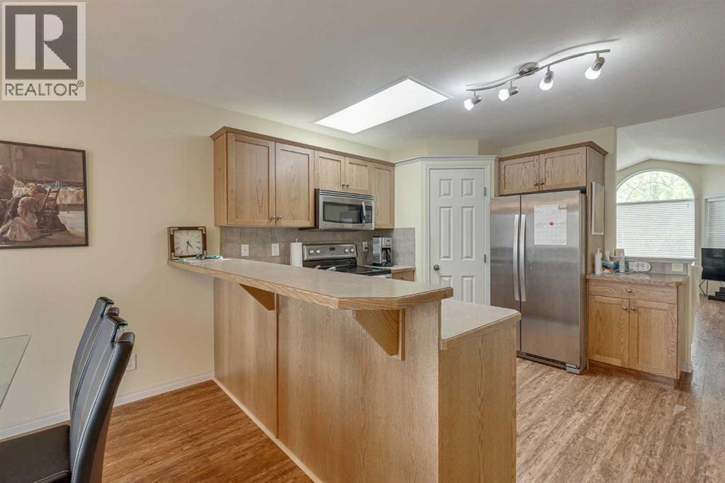 Listing photo – 4 Ing Close, Red Deer