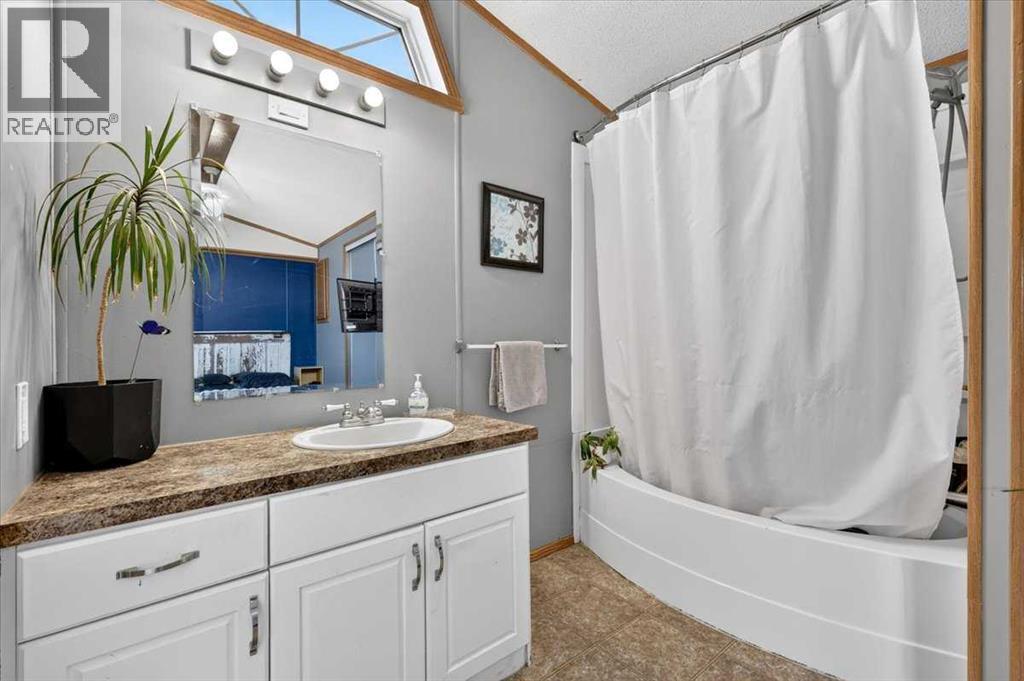 729 Highfield Drive - 33