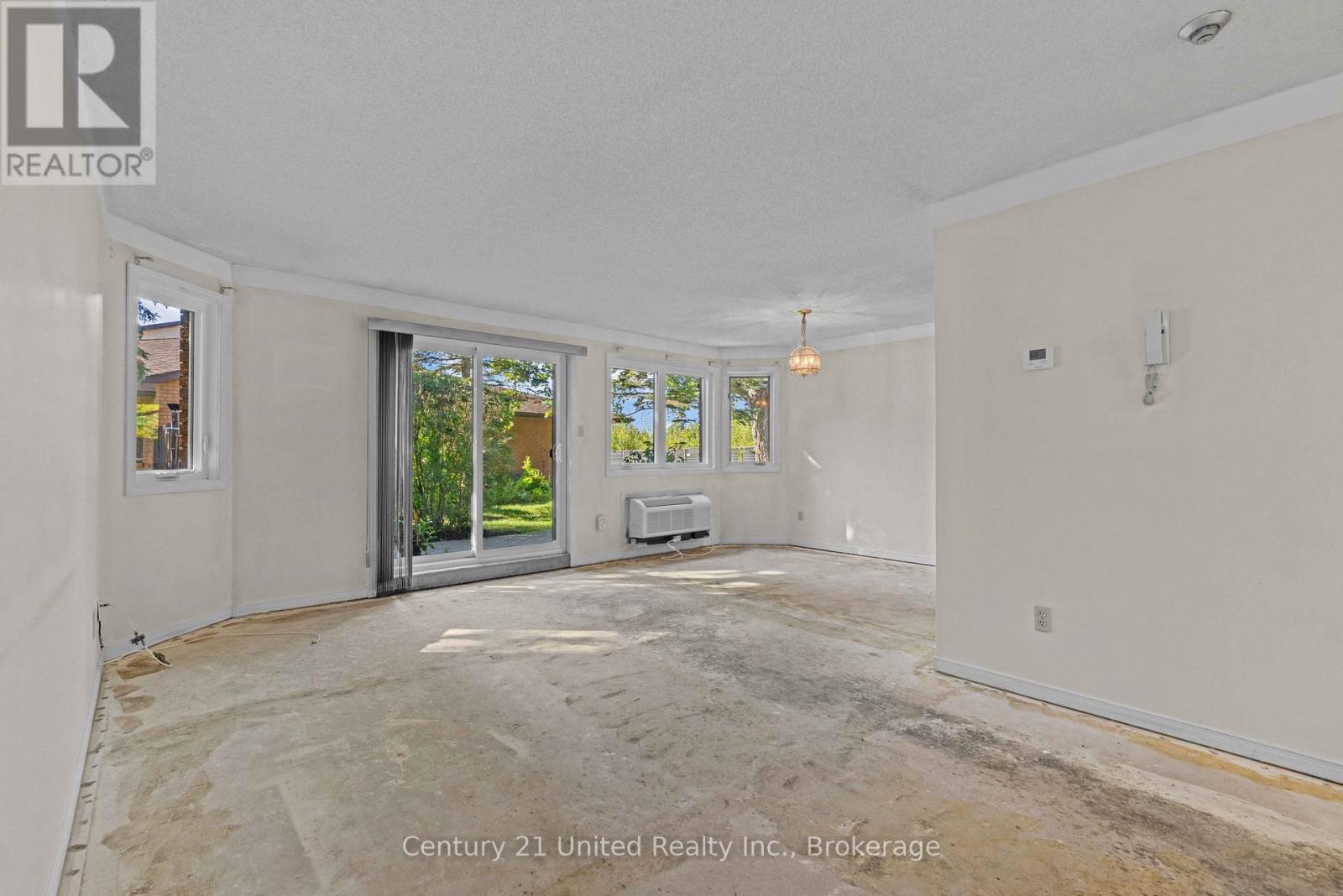10 - 36 CHAMPLAIN CRESCENT, Peterborough (Northcrest Ward 5) — photo 11