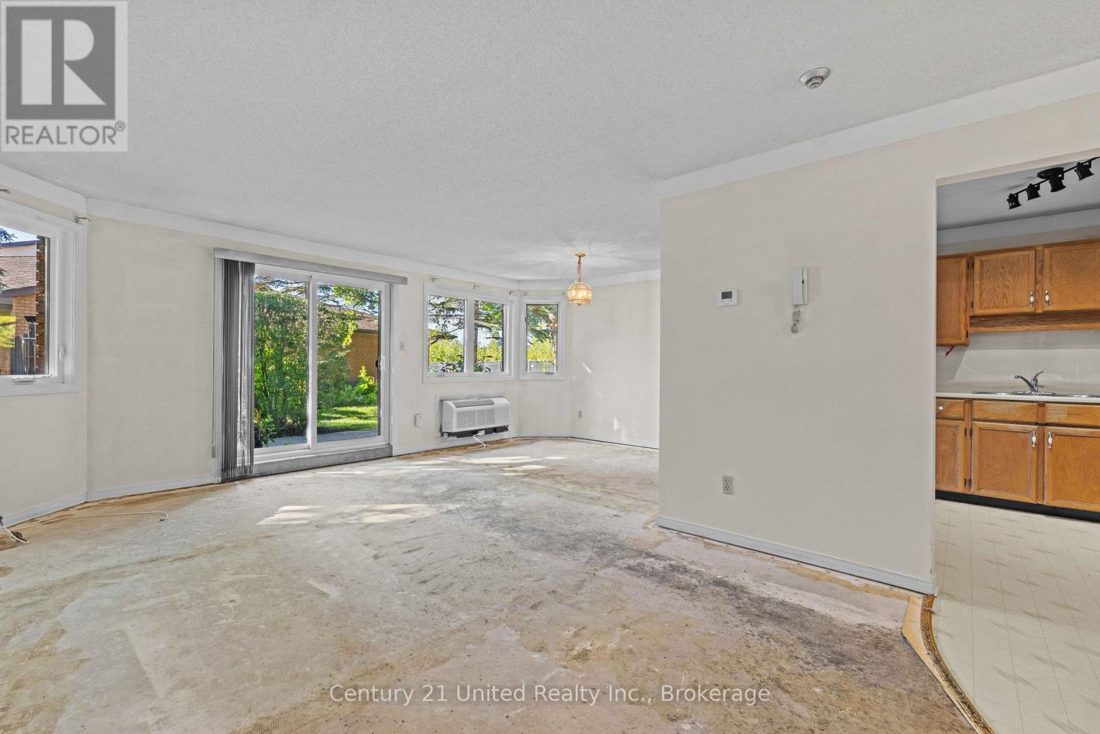 10 - 36 CHAMPLAIN CRESCENT, Peterborough (Northcrest Ward 5) — photo 12