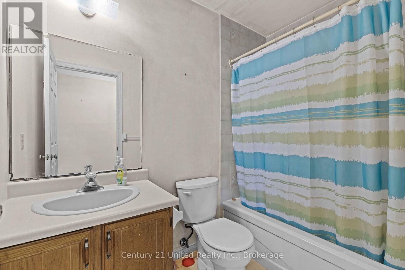 #10 36 CHAMPLAIN CRESCENT - Image 19