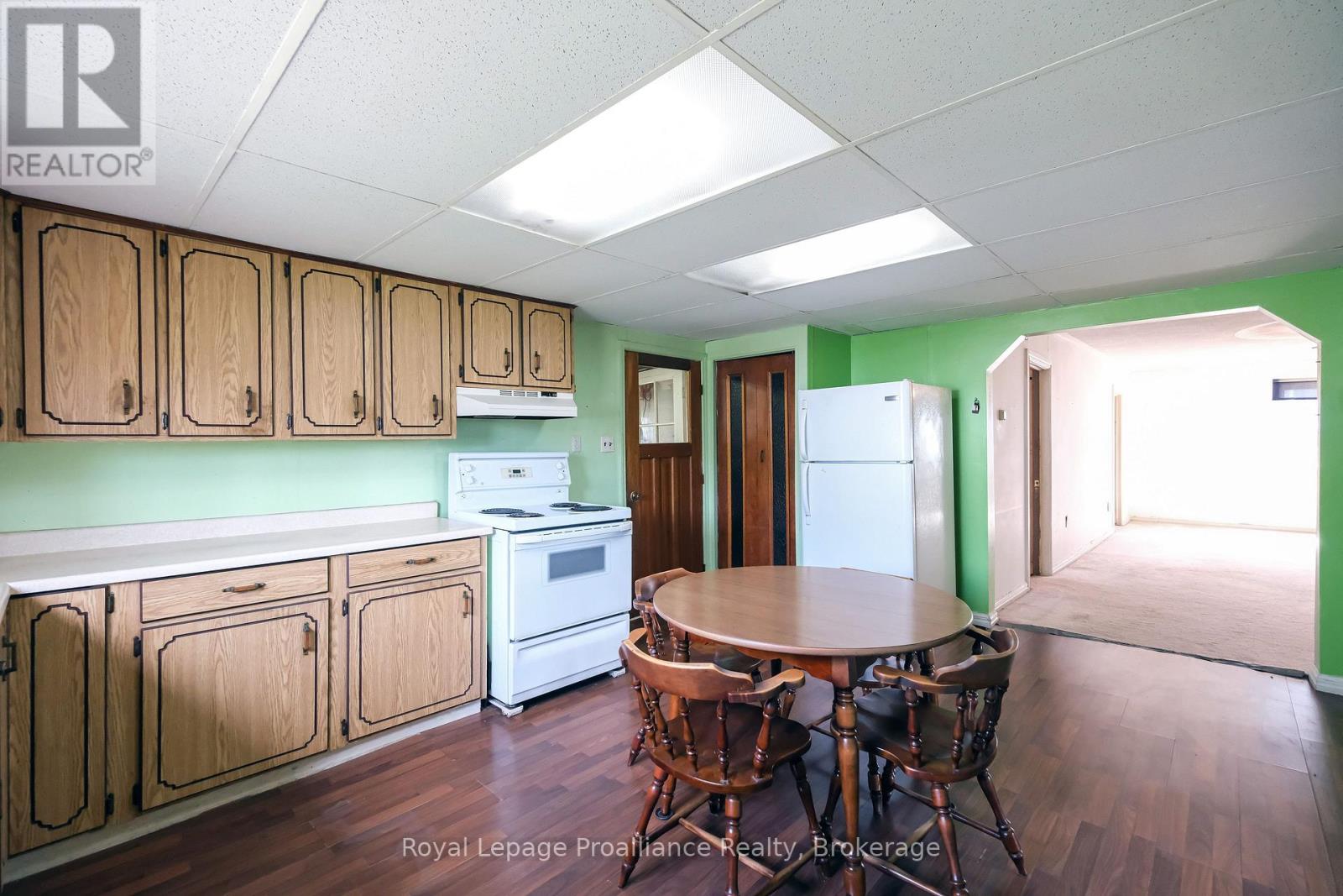 39 CENTRE STREET, Belleville (Belleville Ward) — photo 7