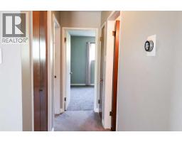 71 Laval Boulevard W, Lethbridge, AB T1K4E1 Photo 13