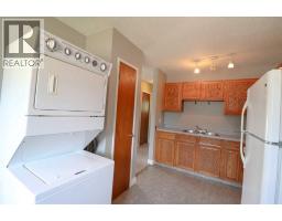 4pc Bathroom - 71 Laval Boulevard W, Lethbridge, AB T1K4E1 Photo 10