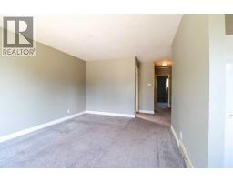71 Laval Boulevard W - photo 5