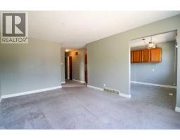 Family room - 71 Laval Boulevard W, Lethbridge, AB T1K4E1 Photo 6