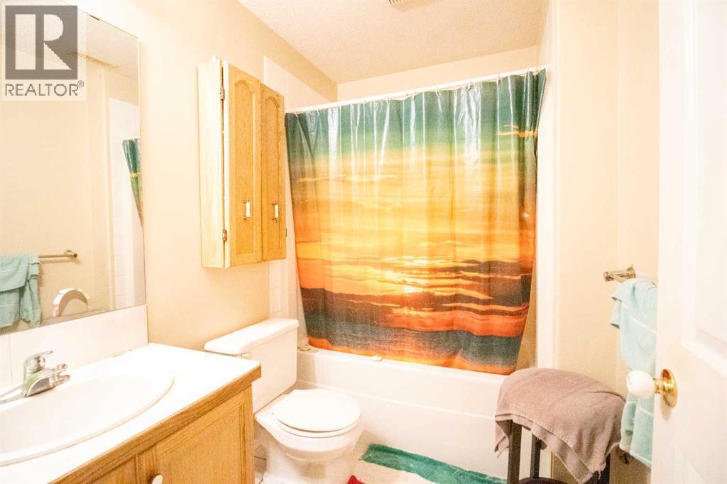 818 Red Crow Boulevard W - 37