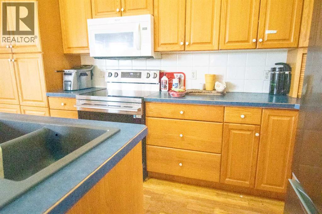 818 Red Crow Boulevard W - Image 12