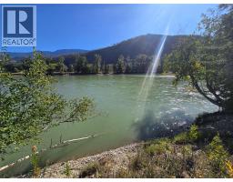 4504 Yellowhead Highway S, Little Fort, BC V0E2C0 Photo 18