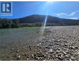 4504 Yellowhead Highway S, Little Fort, BC V0E2C0 Photo 10