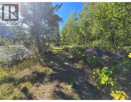 4504 Yellowhead Highway S, Little Fort, BC V0E2C0 Photo 14