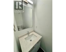 30 Francis Street S Unit# 906, Kitchener, ON N2G0B5 Photo 7