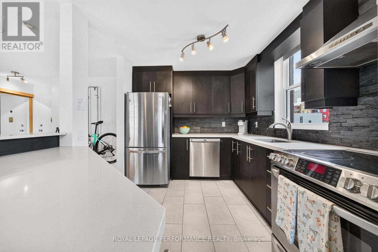 407 - 50 BURNSIDE AVENUE, Ottawa — photo 11
