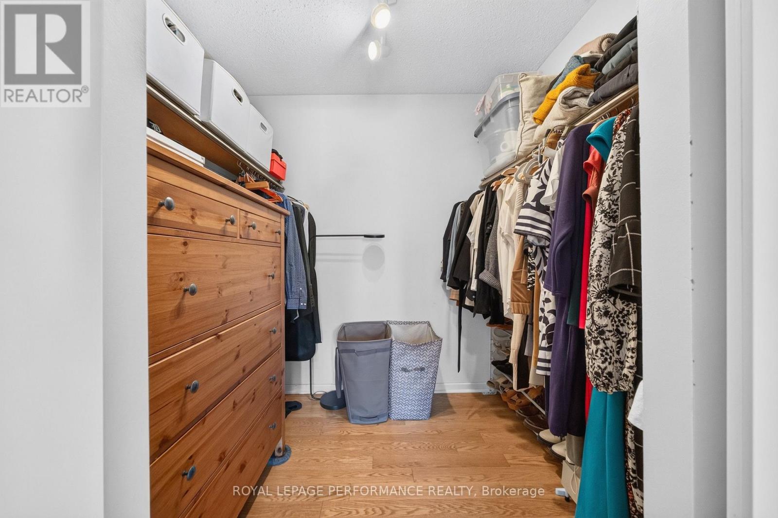 407 - 50 Burnside Avenue