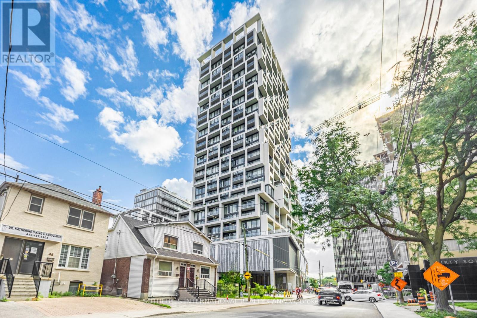 907 - 5 SOUDAN AVENUE, Toronto (Mount Pleasant West)