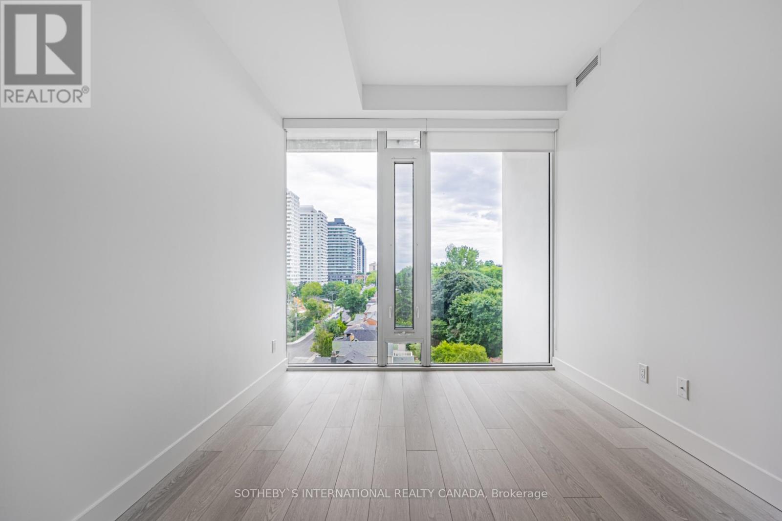 907 - 5 SOUDAN AVENUE, Toronto (Mount Pleasant West) — photo 4
