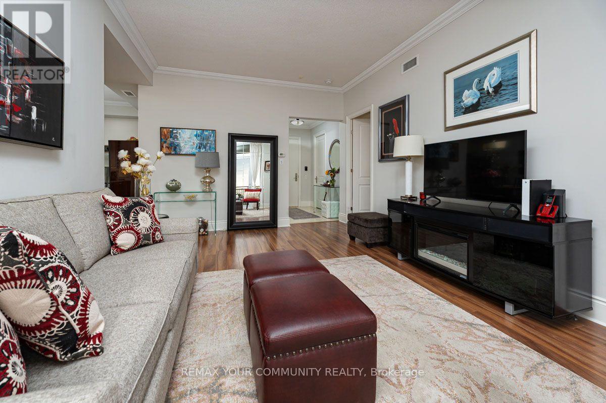 520 - 10101 YONGE STREET, Richmond Hill (Crosby) — photo 8