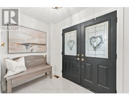 Laundry room - 28 Hirst Avenue E, Georgina, ON L4P4E6 Photo 7