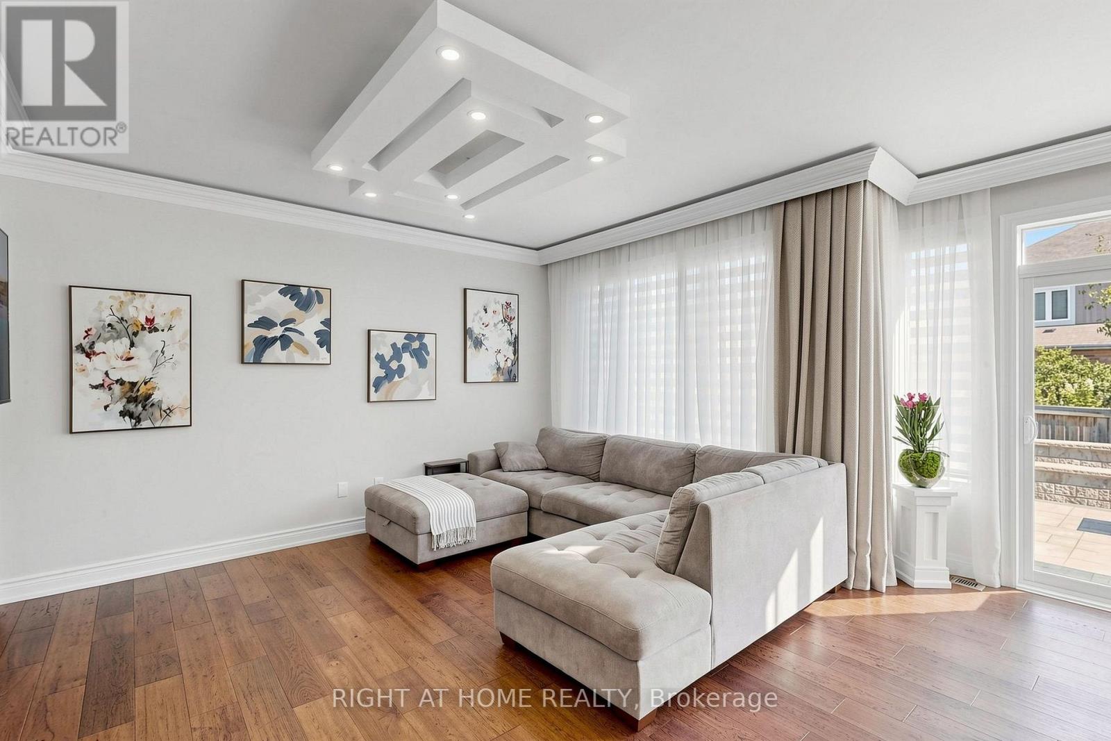 35 EMPIRE DRIVE, Bradford West Gwillimbury (Bradford) — photo 10