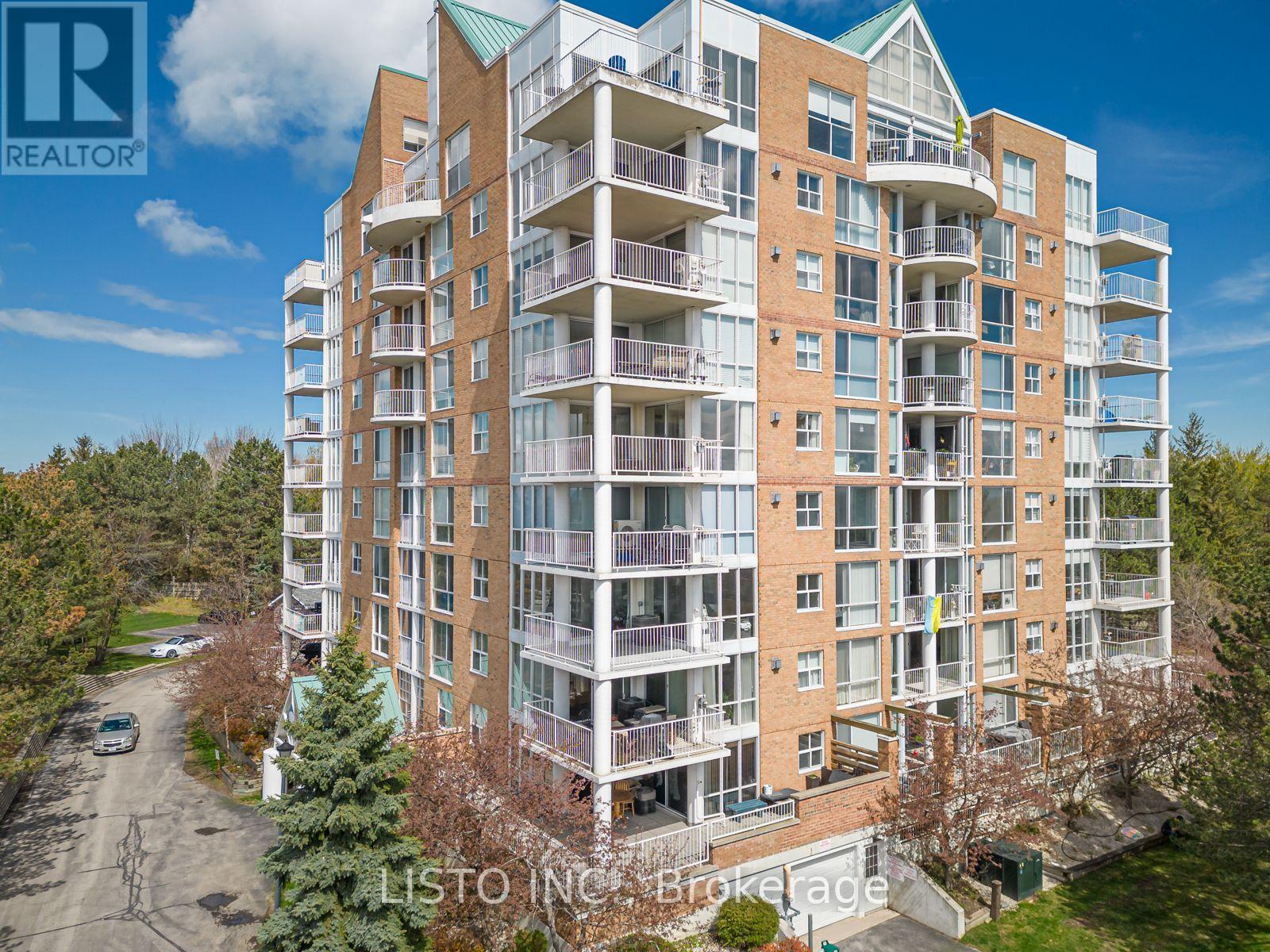 905 - 24 RAMBLINGS WAY, Collingwood