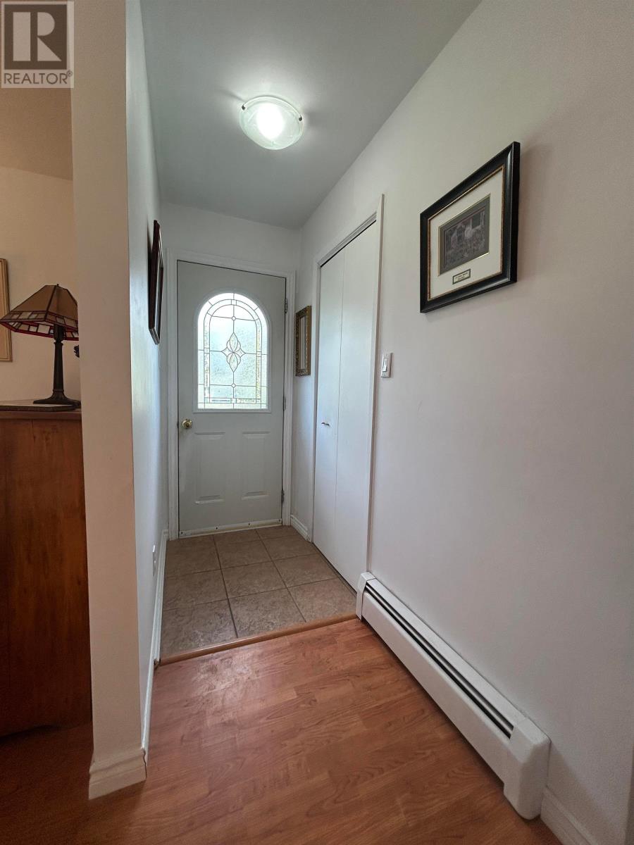 113 Maple Avenue, Charlottetown, Prince Edward Island, C1A6G4, Charlottetown, Prince Edward Island — photo 3 of 5