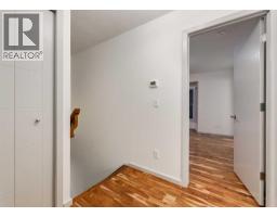 871 Oakside Circle Sw, Calgary, AB T2V4P6 Photo 24