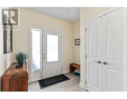 17 Webb Circle, Dysart Et Al, ON K0M1S0 Photo 6