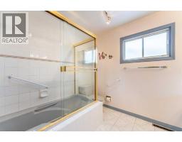 11 Winchester Crescent Sw, Calgary, AB T3C2T9 Photo 16