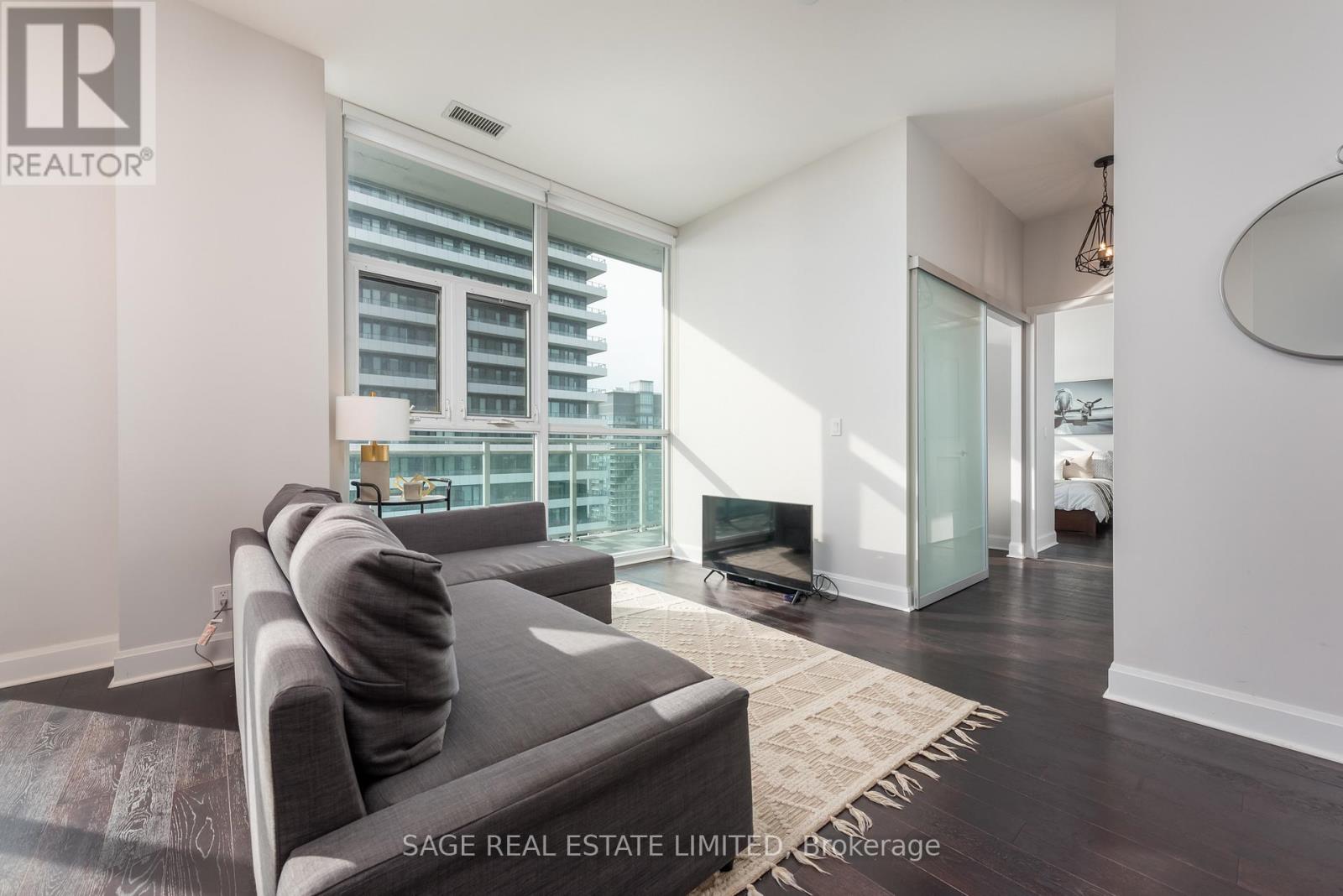 3801 - 33 SHORE BREEZE DRIVE, Toronto (Mimico) — photo 3