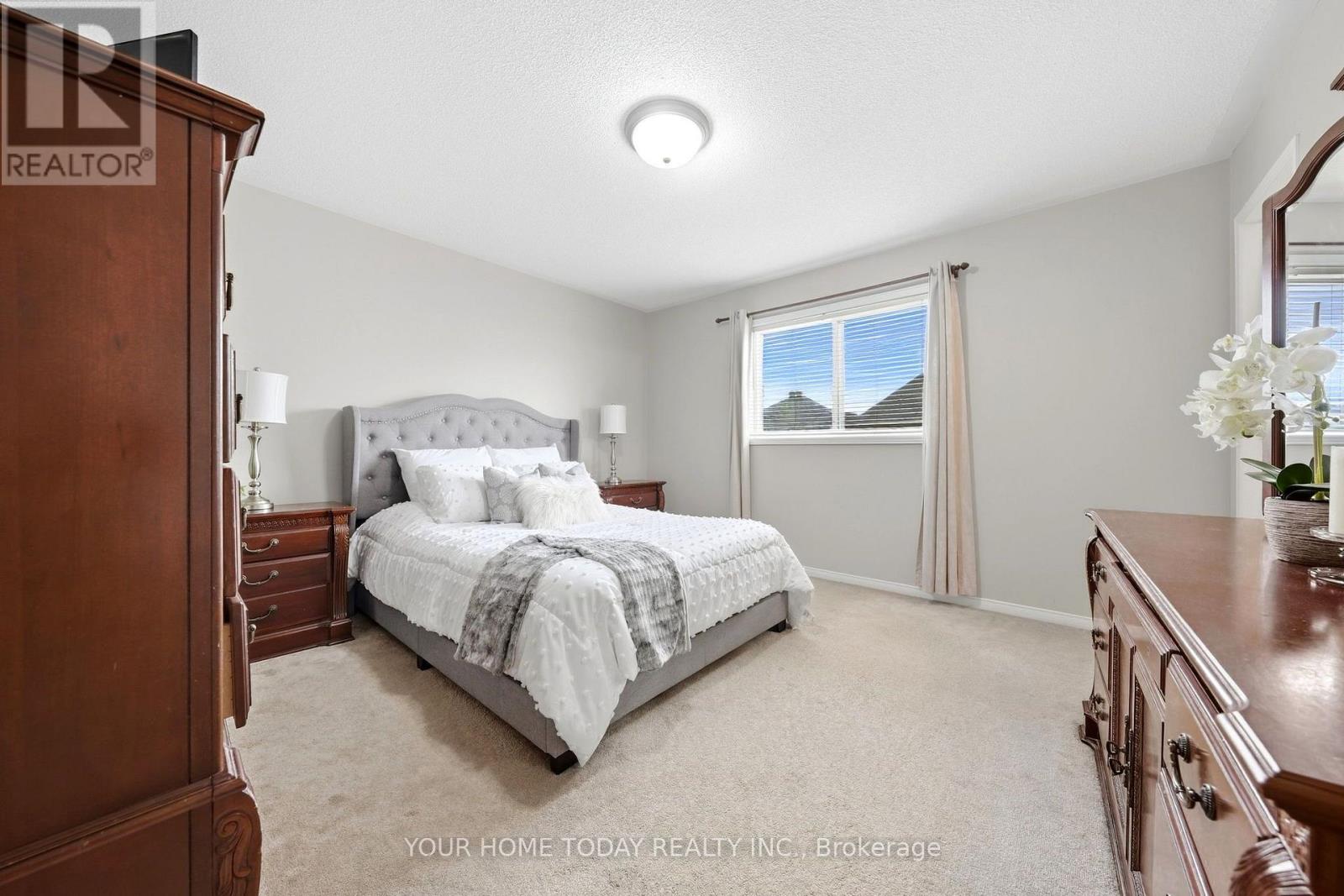 76 SNOWBERRY CRESCENT - 14
