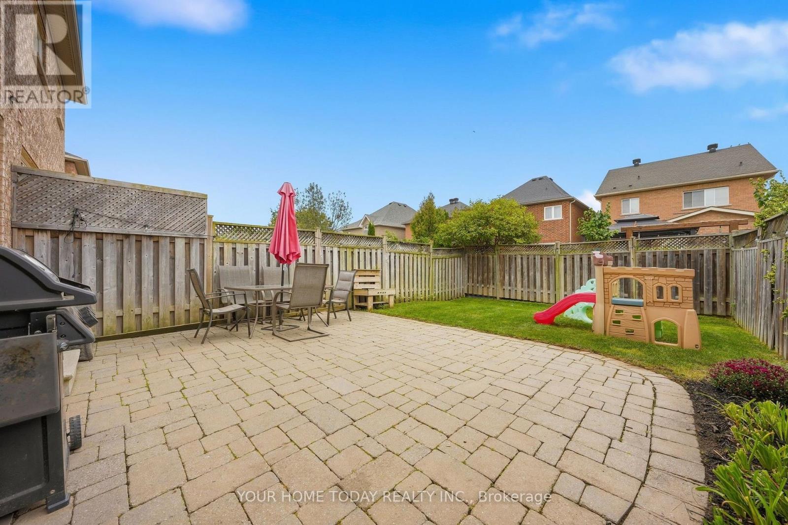 76 SNOWBERRY CRESCENT - 23
