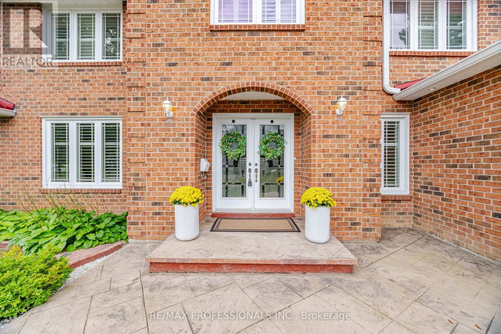 4 MCFADDEN DRIVE, Brampton (Heart Lake East) — photo 4