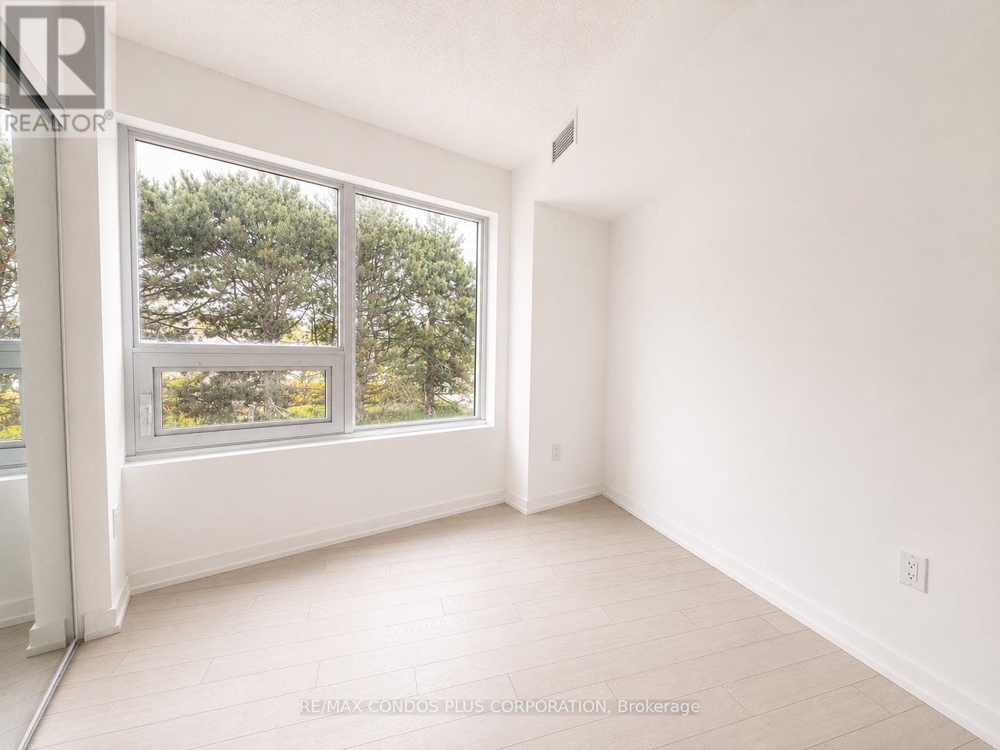304 - 4010 EGLINTON AVENUE W, Toronto (Humber Heights) — photo 10