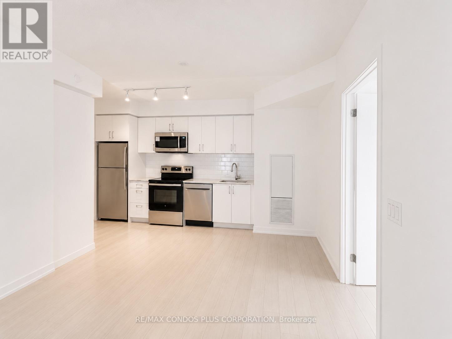 304 - 4010 EGLINTON AVENUE W, Toronto (Humber Heights) — photo 4