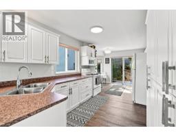 913 Greystone Crescent, Kamloops, BC V1S1K7 Photo 24