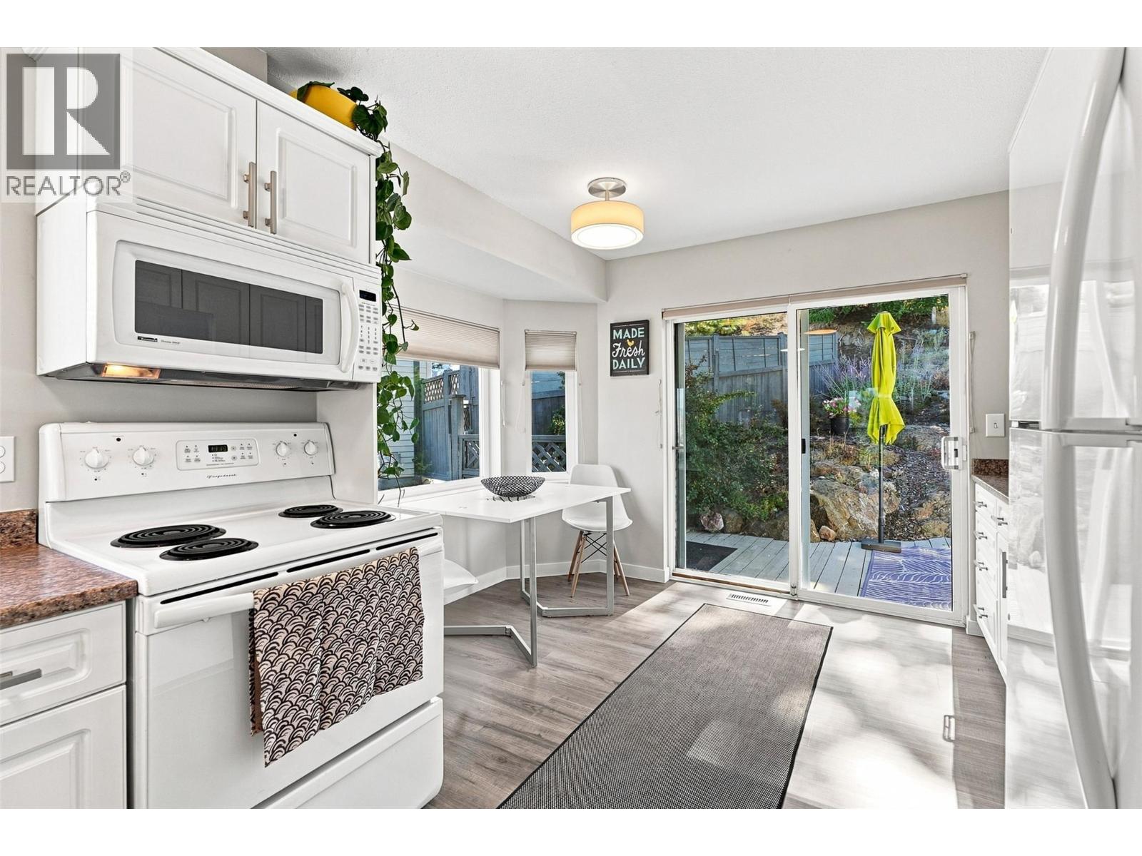 913 GREYSTONE Crescent - 13