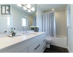 5365 Maple Crescent, Delta, BC V4K1G1 Photo 32