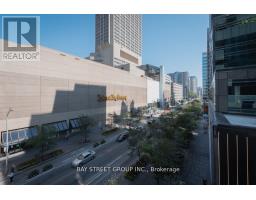 326 - 1 Bloor Street E, Toronto, ON M4W0A8 Photo 13